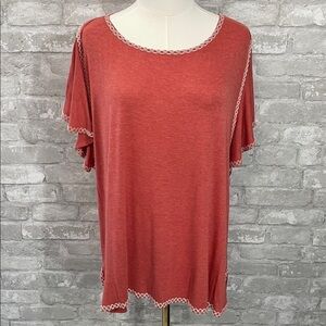 Max Studio Red Rust Short Sleeve Top with Lace Trim